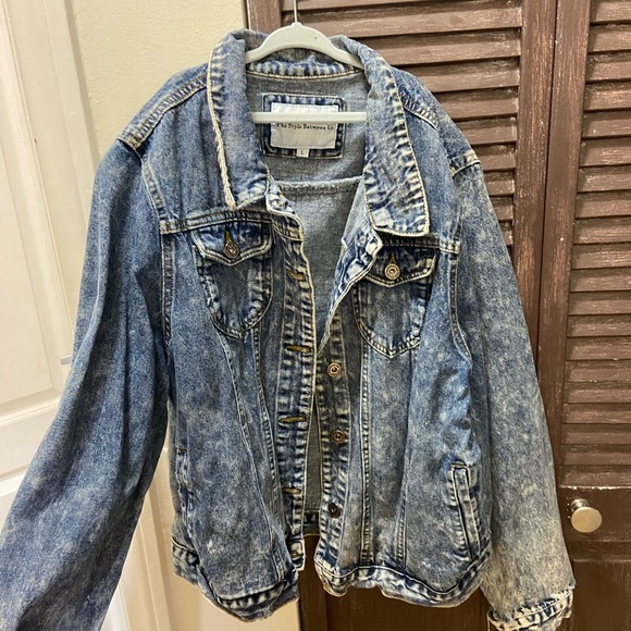 Jean jacket - Picture 3 of 5